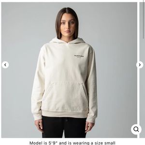 Talentless Womens Circle Logo Hoodie